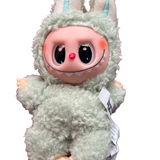 Labbubu saliendo de Macaron – Peluche coleccionable